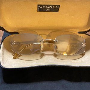 Chanel 4002 Rimless CC Vintage Y2K Sunglasses in Clear Brown Hue
